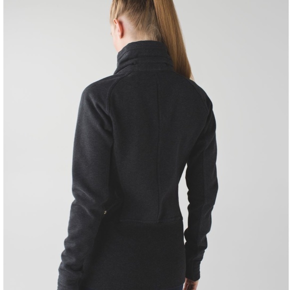 Lululemon Radiant Jacket Heathered Black - Picture 3 of 14